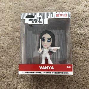 The Umbrella Academy Vanya Hargreeves (Viktor) Xtreme Play Collectible Figure